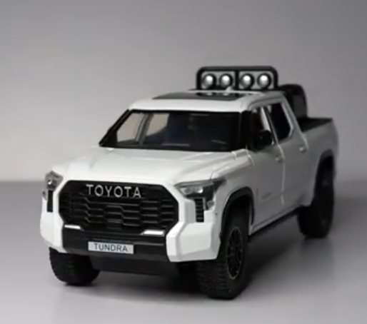 Premium 1:24 Toyota Tundra Metal Model Car – Sound, Lights & Pull-Back