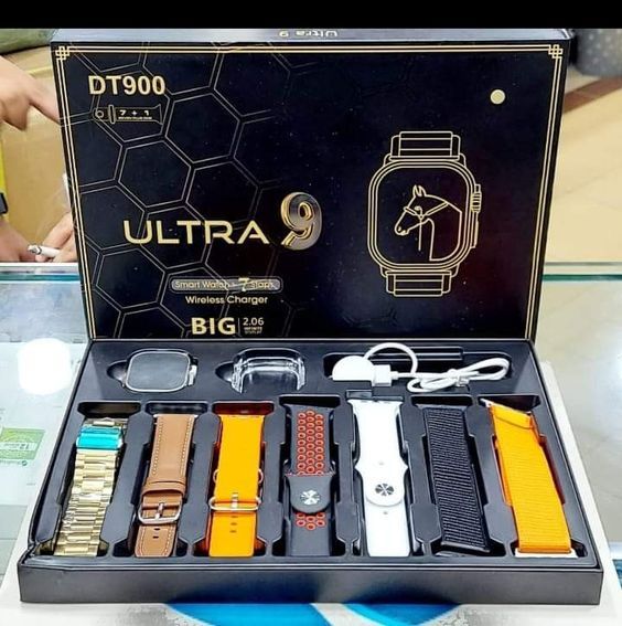 I20 Ultra Max Suit – 7-in-1 Smart Watch | Premium Gift Combo